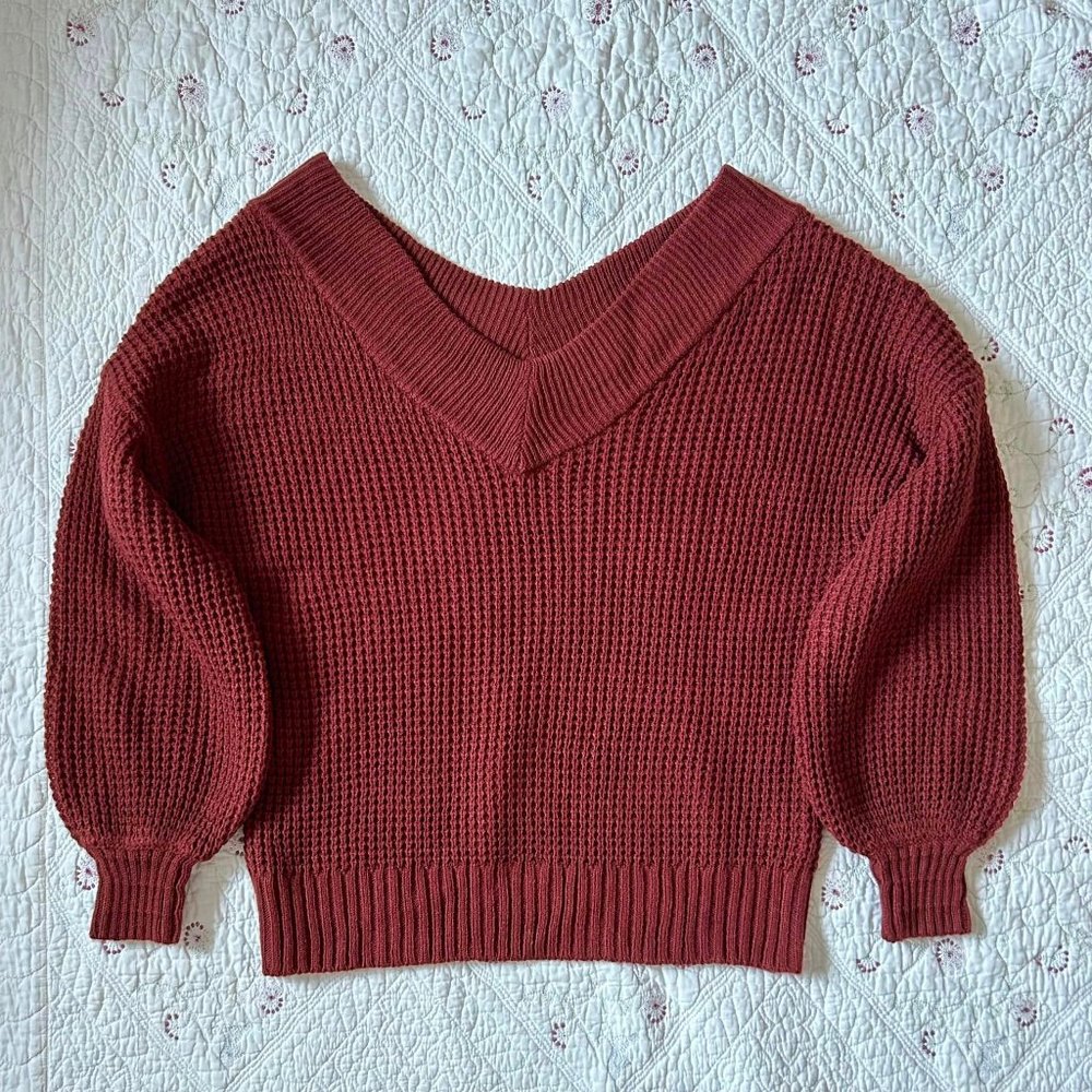 Extra Small Woman's Zenana  V-neck Rust Color Cable Knit Sweater